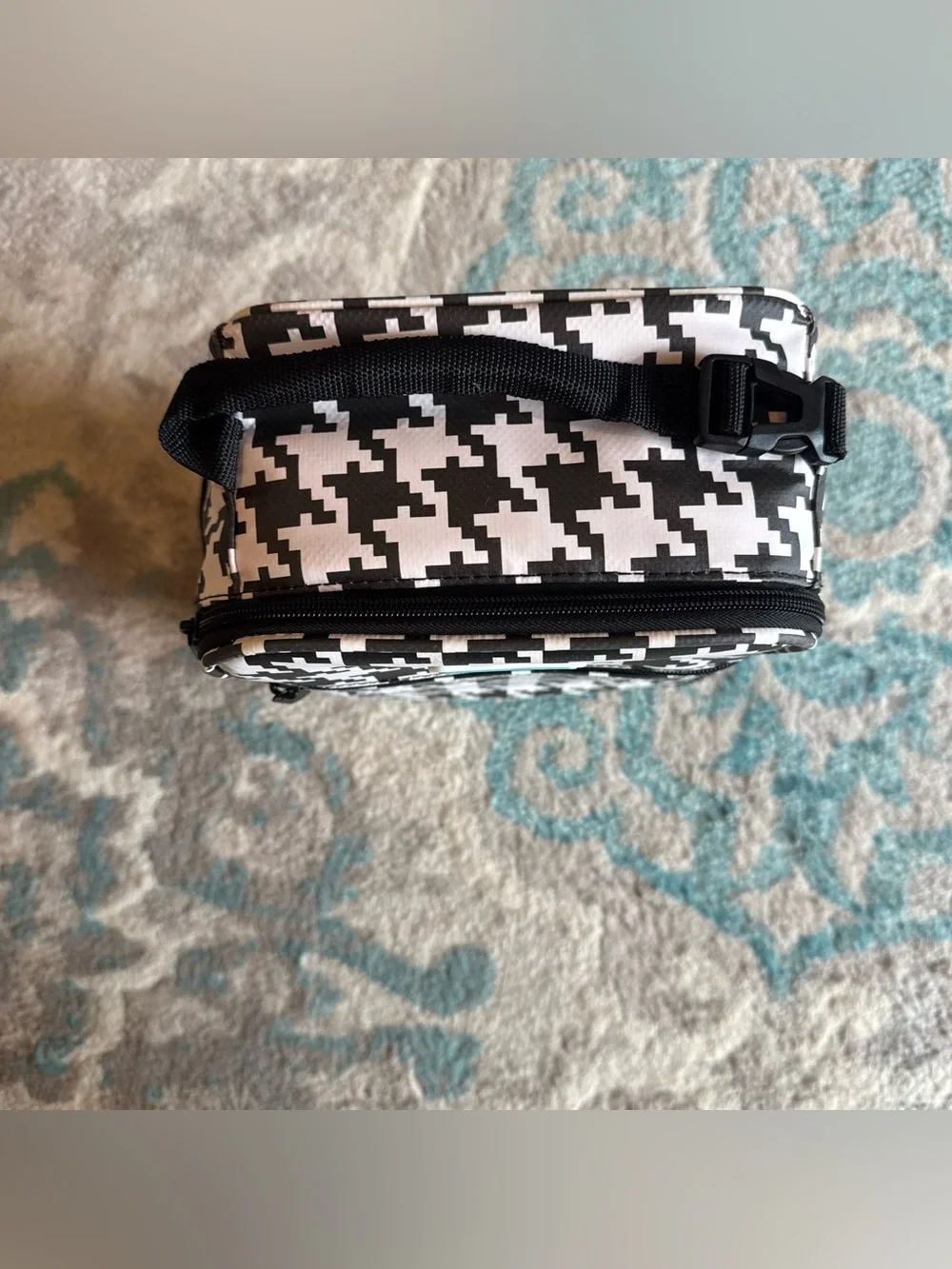Swig Black & White Houndstooth Insulated Lunch Bag